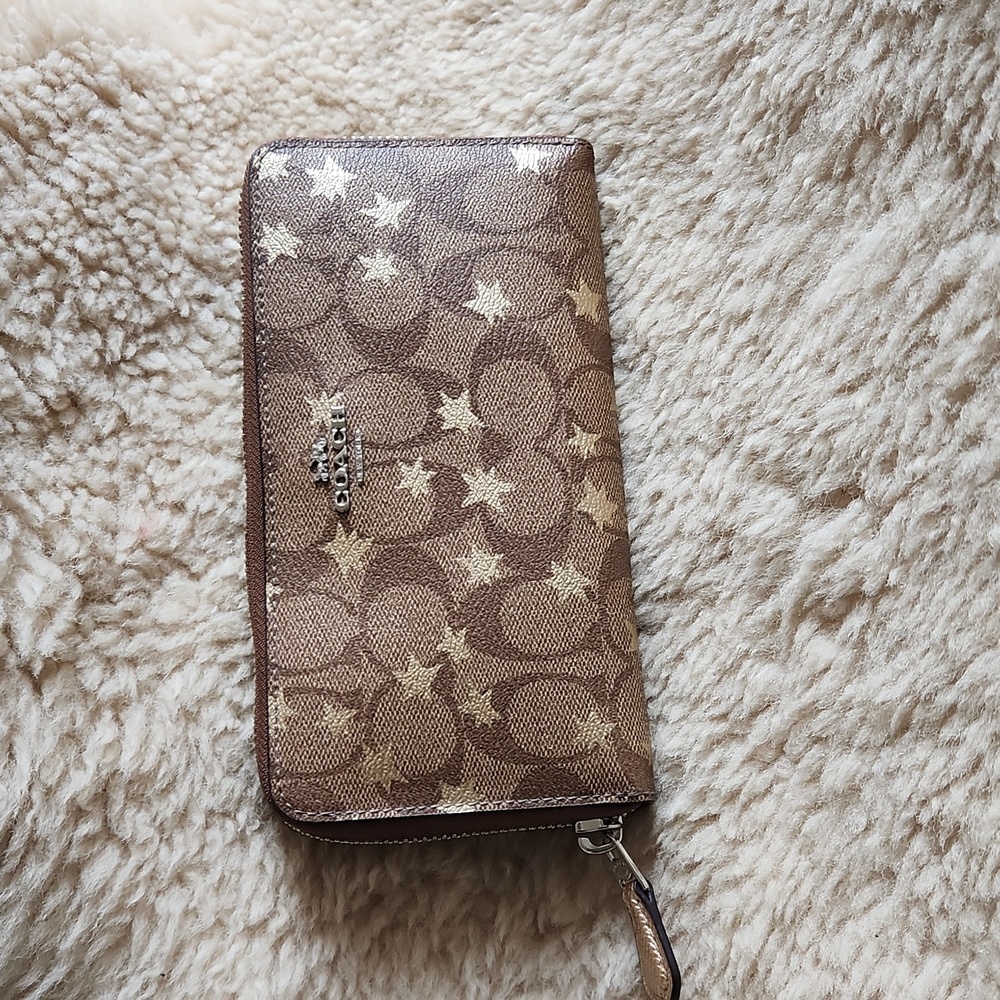 Gorgeous Coach 3/4 Zippered Signature Star Leather Long Wallet ⭐️🤎 - Picture 4 of 16